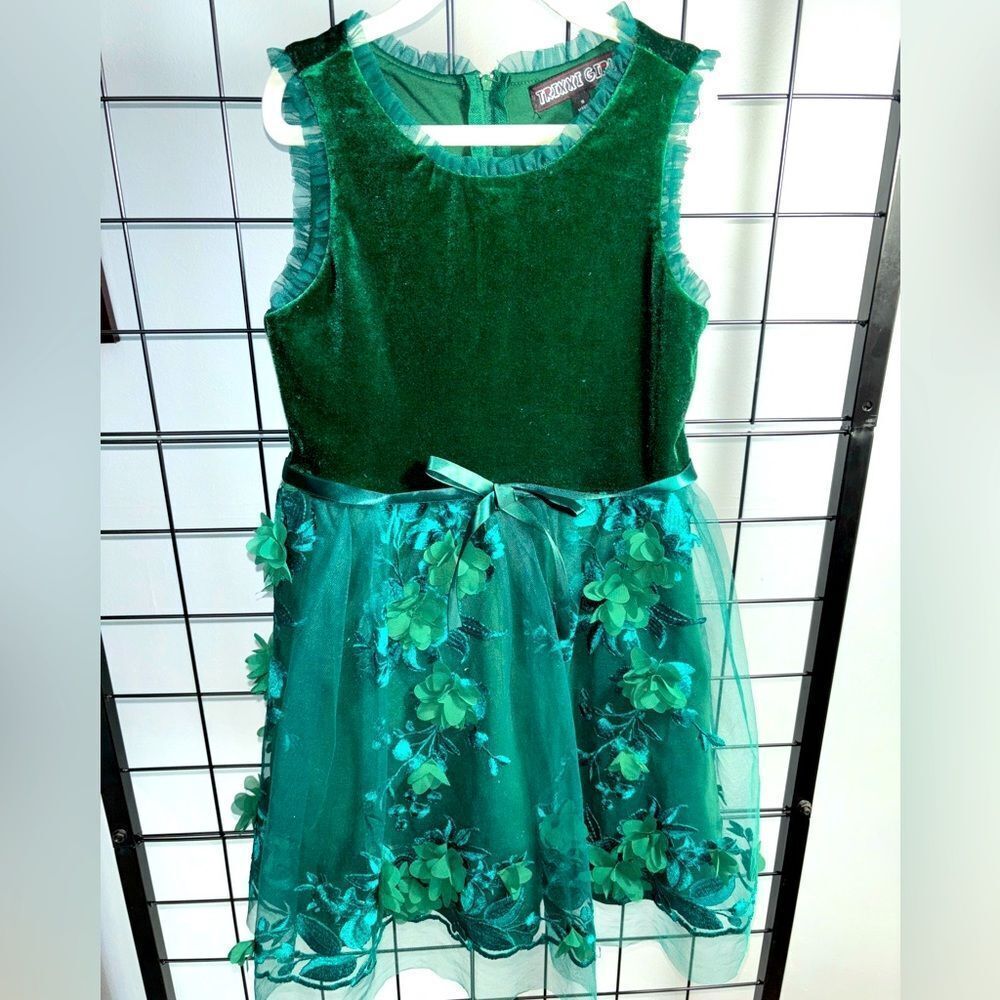 Trixxi Girl green velvety girl’s party dress with 3D flowers EUC